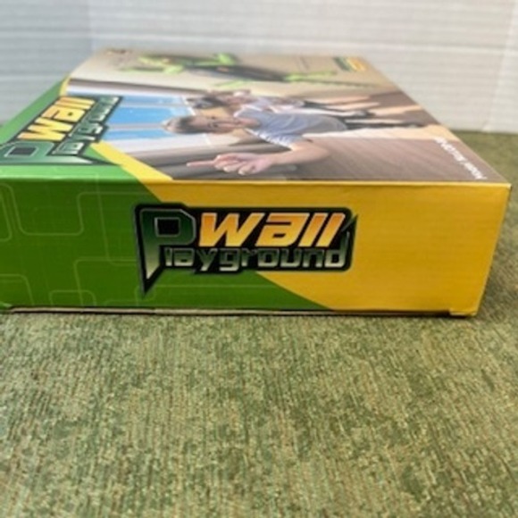 PWall‎ Playground Climbing Chameleon LED Flexible Movement Wall Floor Mode NIB - Picture 5 of 7